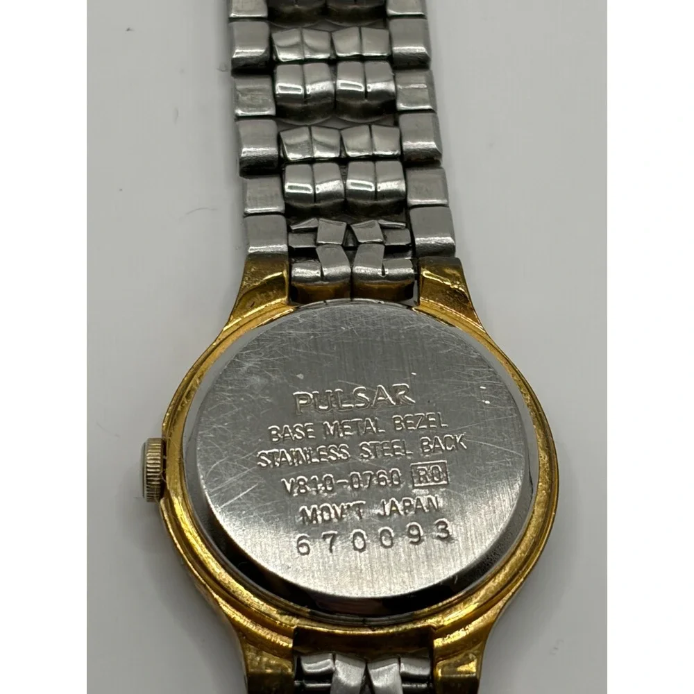 Pulsar V810 0760‎ Quartz Movement Japan Base Metal Stainless Steel Back Watch